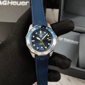 TagHeuer Aquaracer Professional 300 GMT Tg101