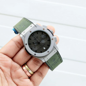 Hublot Classic Fusion Geneve Wrist Watch